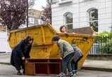 Сериал С любовью, Нина / Love, Nina (2016) - cцена 2